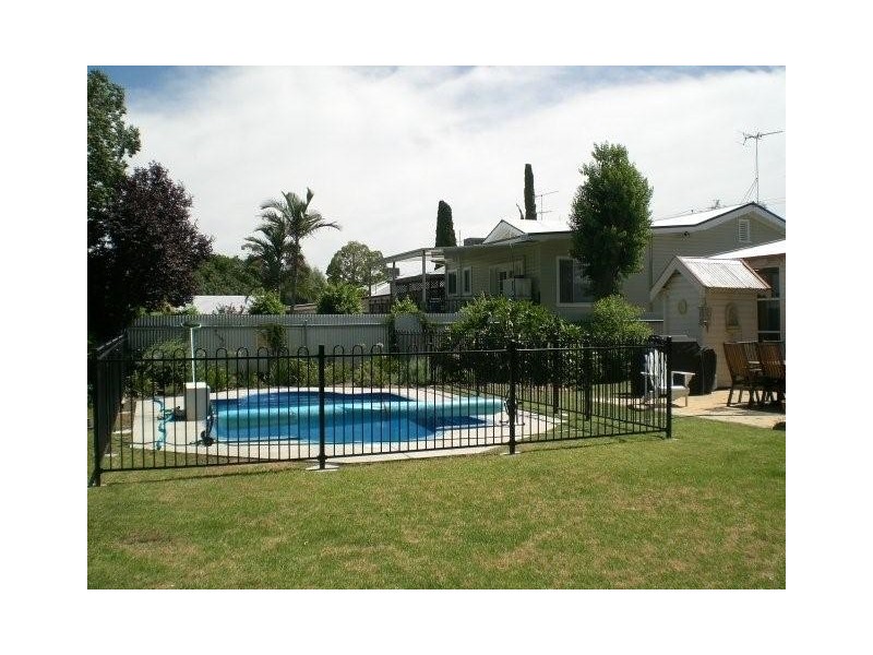 65 Edward Street, Moree NSW 2400