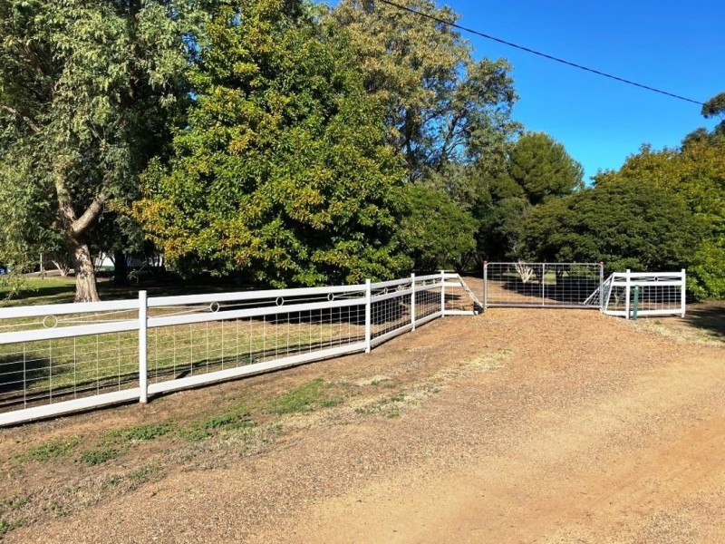 ‘YANOLA’ Bendygleet Road, Moree NSW 2400
