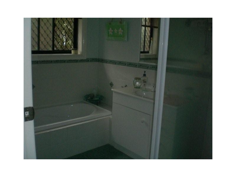 2 Rosewood Close, Moree NSW 2400