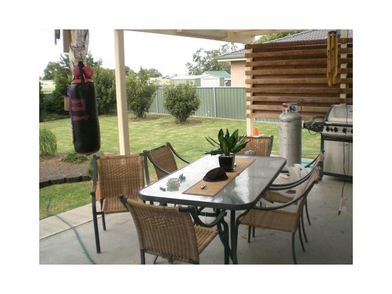 2 Rosewood Close, Moree NSW 2400