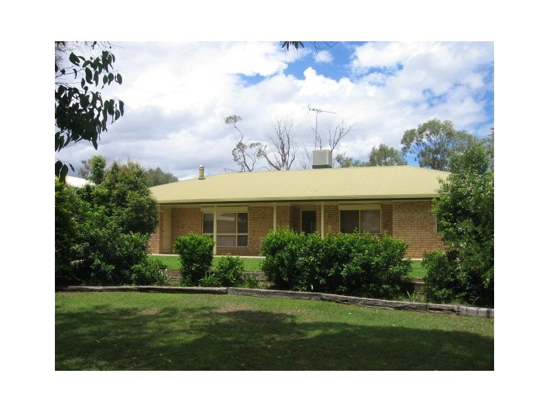 4 Callaillie Avenue, Moree NSW 2400