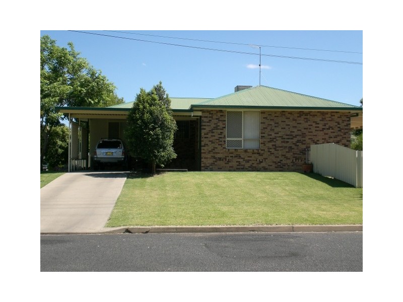 1 Robertson Avenue, Moree NSW 2400
