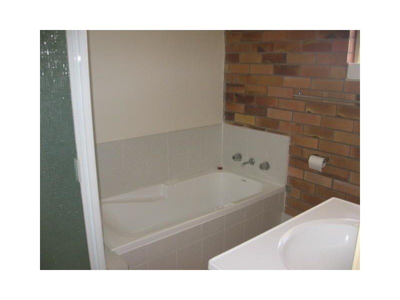 Unit 4 4-6 Dover Street, Moree NSW 2400