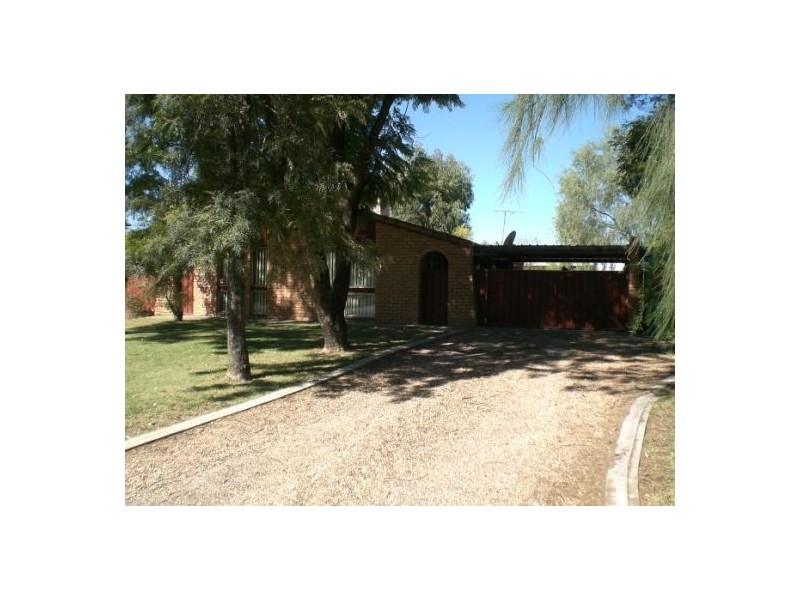 4 Acacia Crescent, Moree NSW 2400