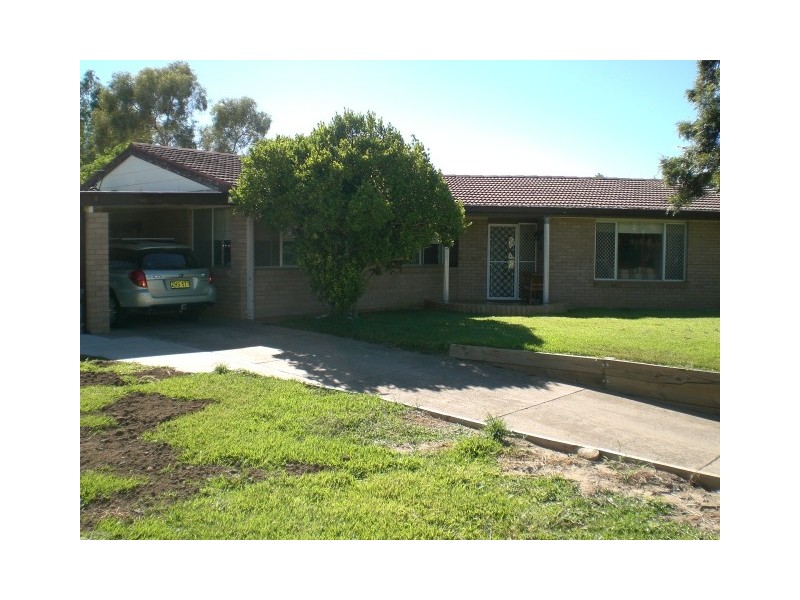 15 Logan Lane, Moree NSW 2400