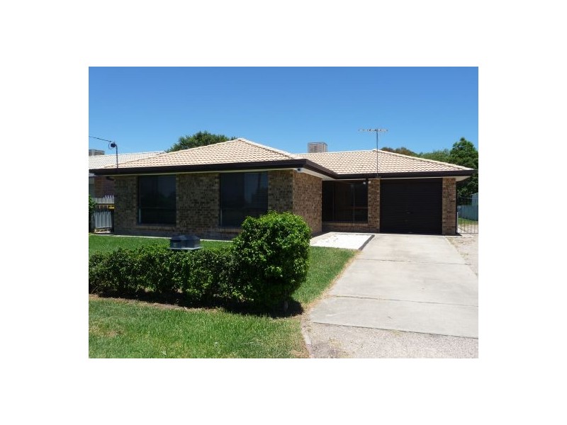 53 BRIGALOW DRIVE, Moree NSW 2400