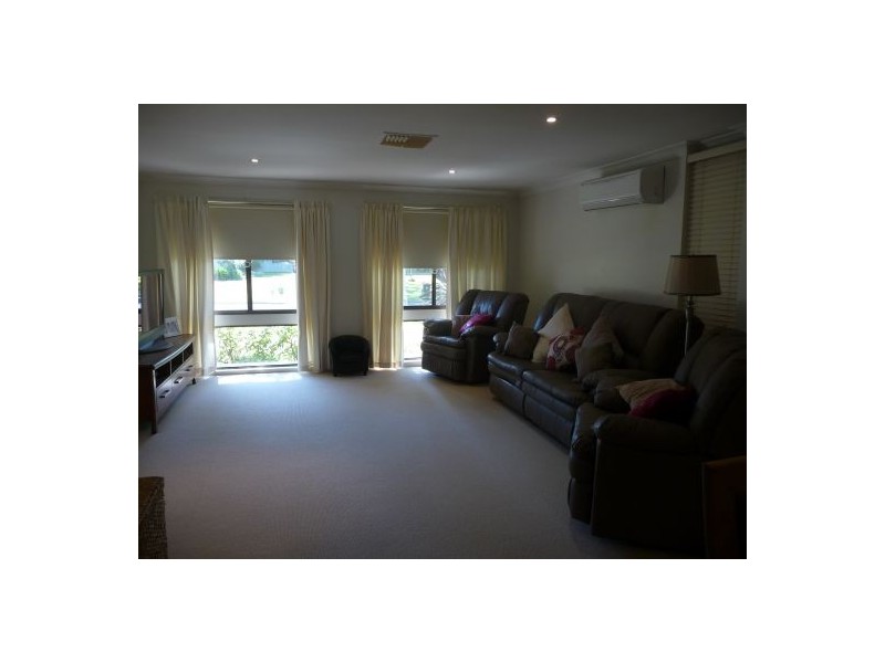 15 KARINGAL PLACE, Moree NSW 2400