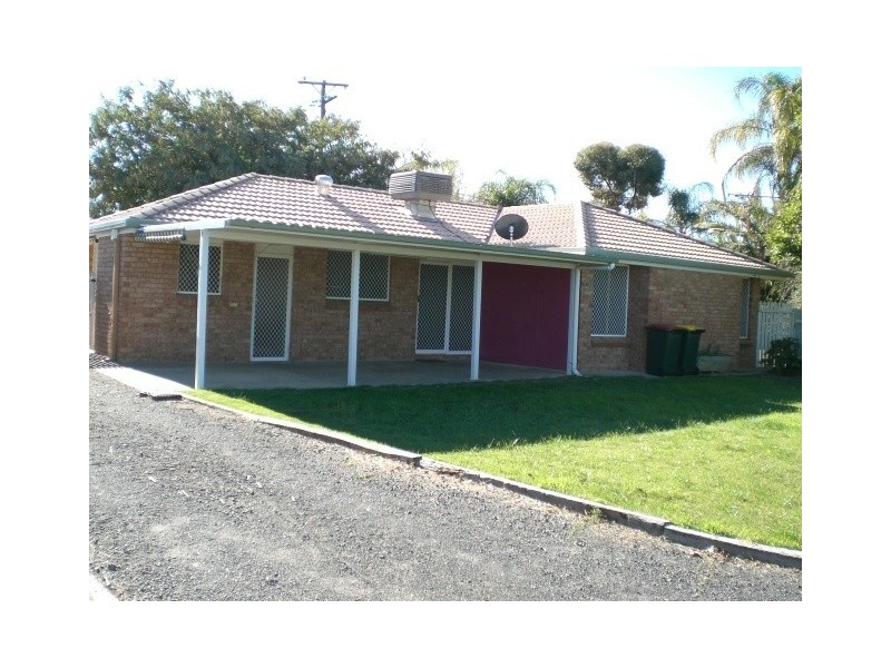 12 Loren Avenue, Moree NSW 2400