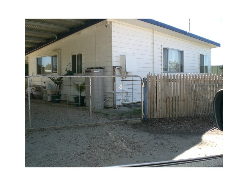 10 COURALLIE STREET, Moree NSW 2400