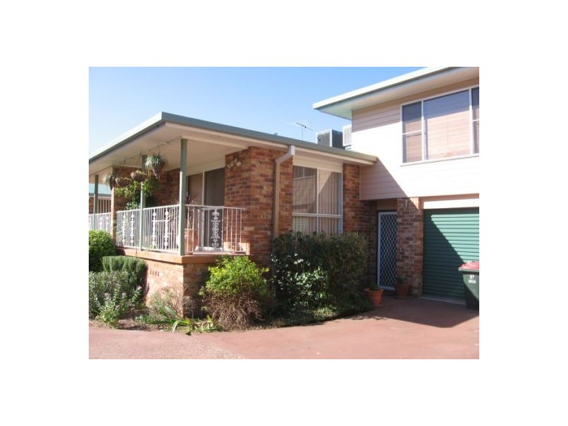 3/27  BALO STREET, Moree NSW 2400
