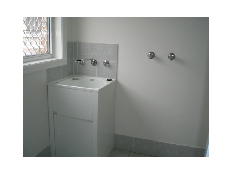 2/27 BALO STREET, Moree NSW 2400