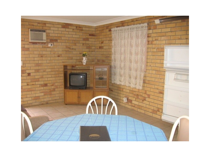 UNIT 1 4-6 DOVER STREET, Moree NSW 2400