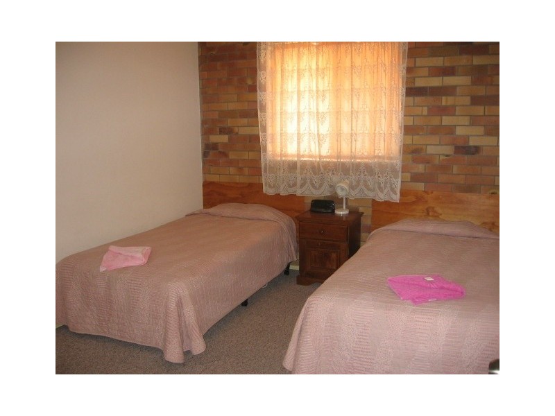 UNIT 1 4-6 DOVER STREET, Moree NSW 2400