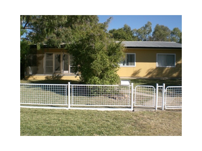 17 SUNNYSIDE ROAD, Moree NSW 2400