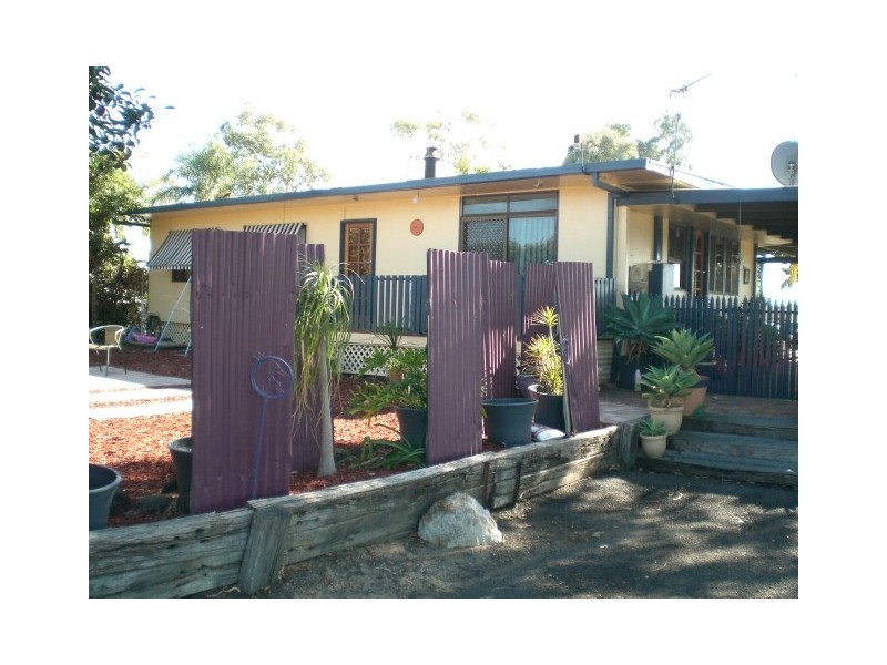 11 MENADOOL ROAD, Moree NSW 2400