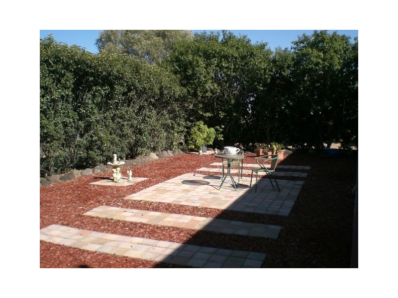 11 MENADOOL ROAD, Moree NSW 2400