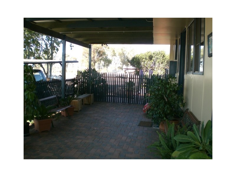11 MENADOOL ROAD, Moree NSW 2400