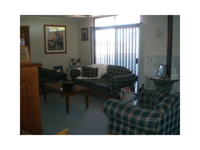 11 MENADOOL ROAD, Moree NSW 2400