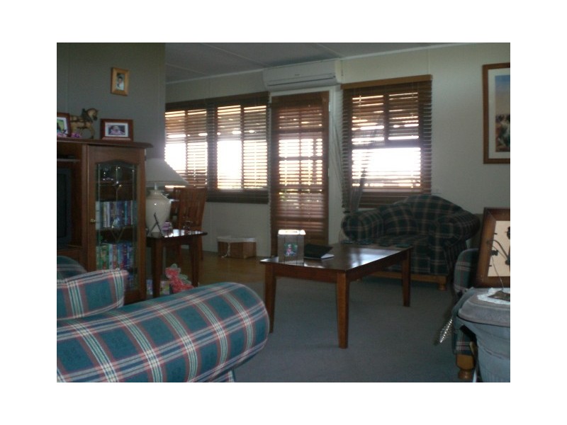 11 MENADOOL ROAD, Moree NSW 2400