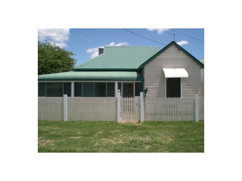77 EDWARD STREET, Moree NSW 2400