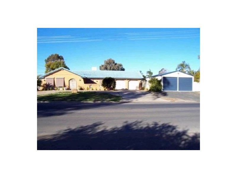 98 AMAROO DRIVE, Moree NSW 2400