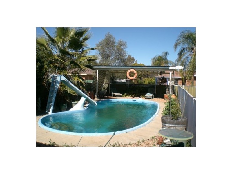 98 AMAROO DRIVE, Moree NSW 2400