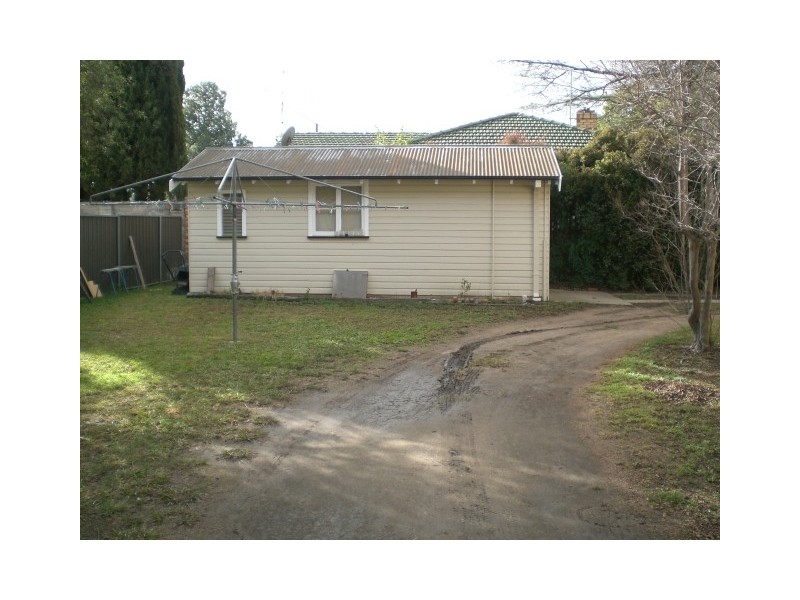 17 DOBBIE STREET, Moree NSW 2400