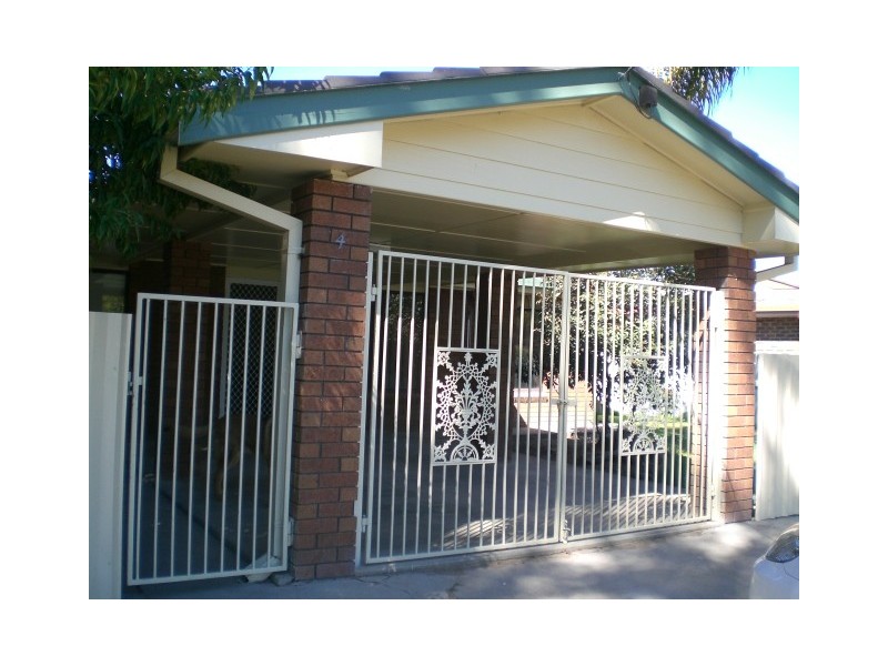 4 JACARANDA DRIVE, Moree NSW 2400