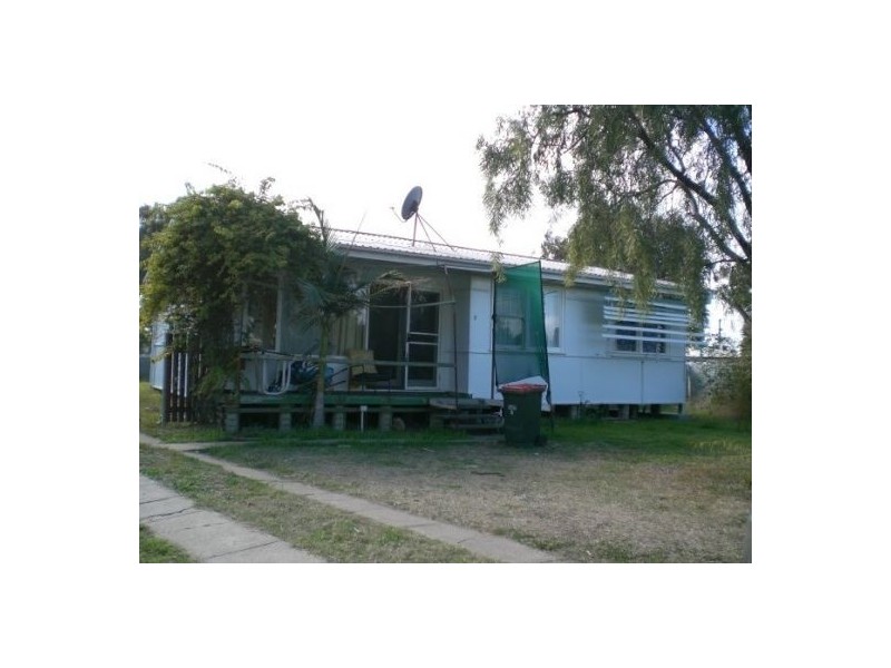 2 KRUI PLACE, Moree NSW 2400