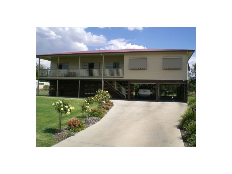 14 WARATAH STREET, Moree NSW 2400