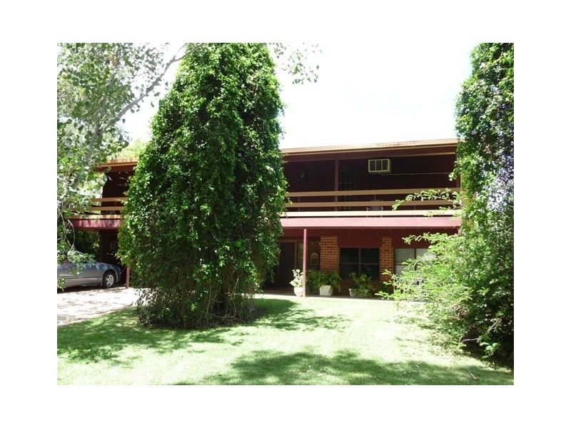 10 MERINDAH AVENUE, Moree NSW 2400