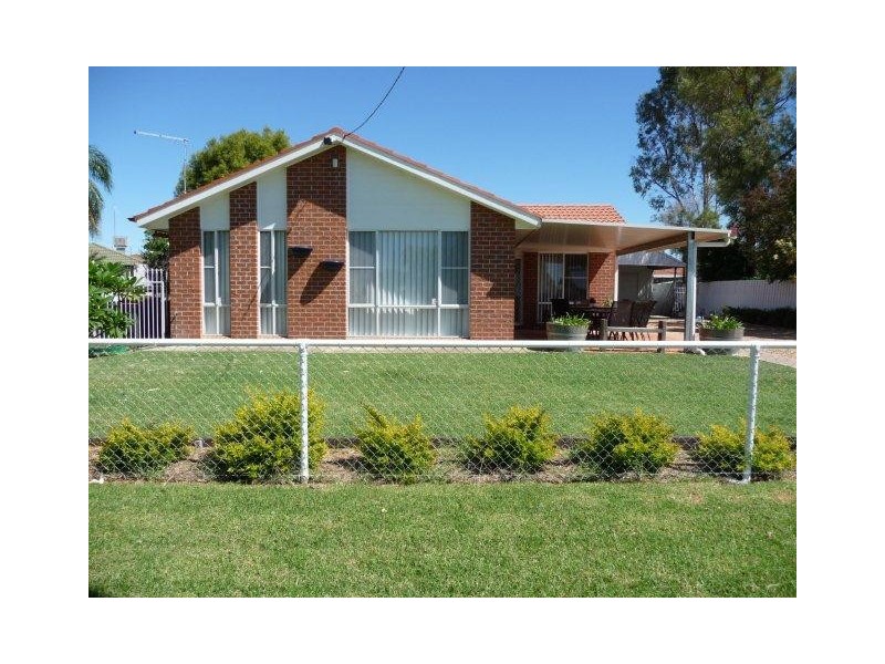 61 BRIGALOW DRIVE, Moree NSW 2400