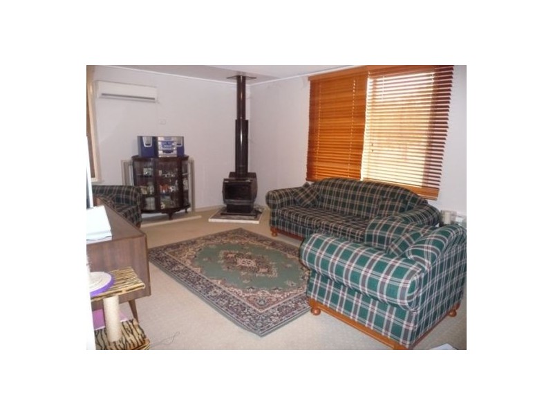 32 BOOLOOROO STREET, Ashley NSW 2400