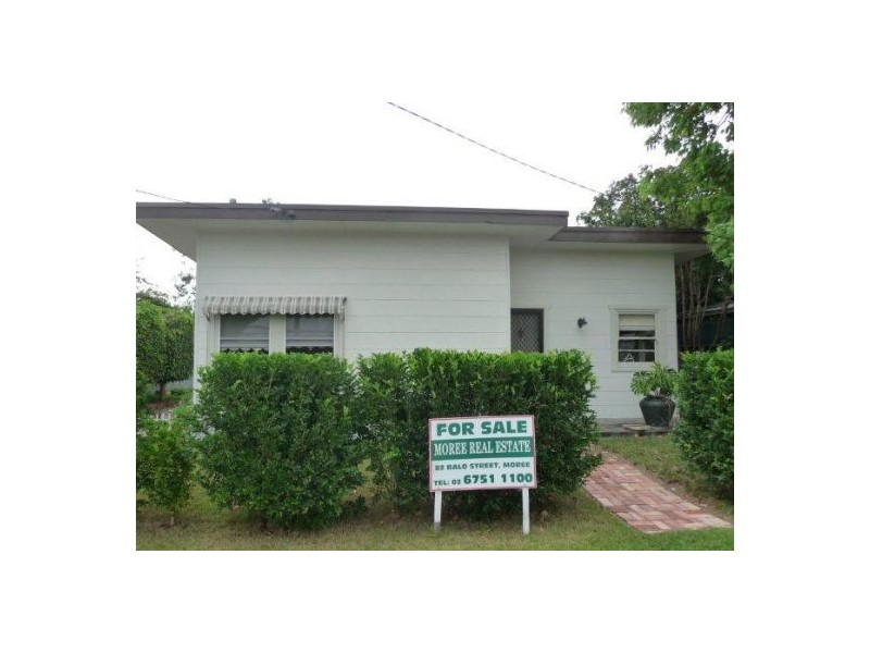 9 IRIS STREET, Moree NSW 2400