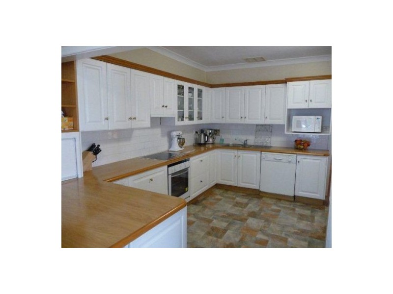 9 IRIS STREET, Moree NSW 2400