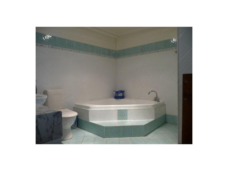 9 IRIS STREET, Moree NSW 2400