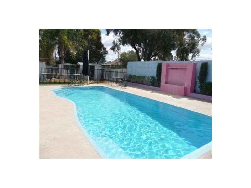 4 KEPERRA PLACE, Moree NSW 2400