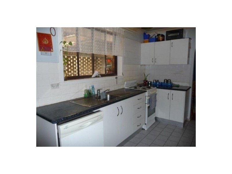 2 ALLAMBIE PLACE, Moree NSW 2400