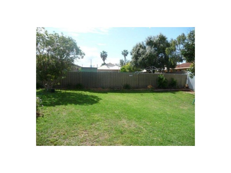 2 ALLAMBIE PLACE, Moree NSW 2400