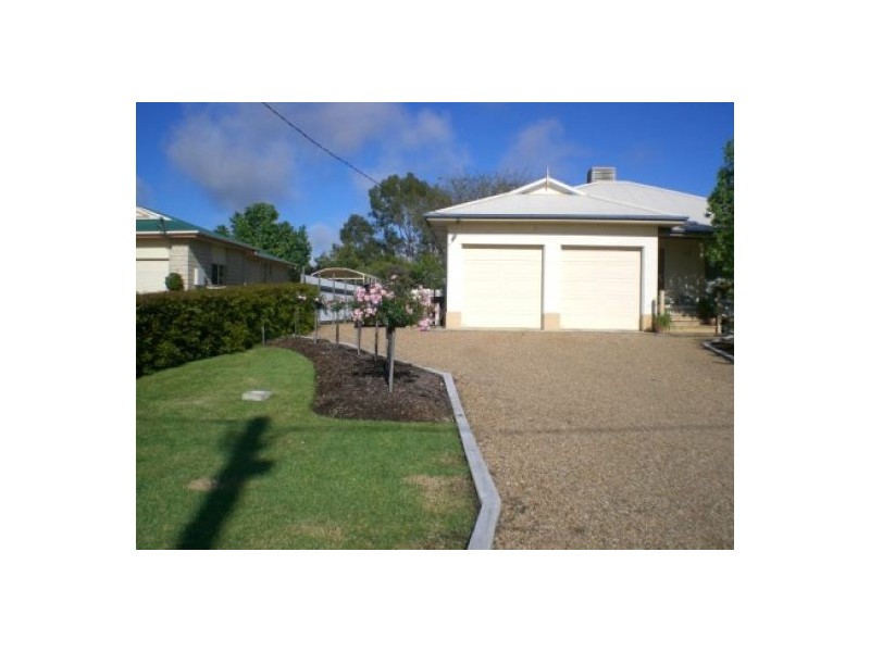 13 CALLAILLE AVENUE, Moree NSW 2400