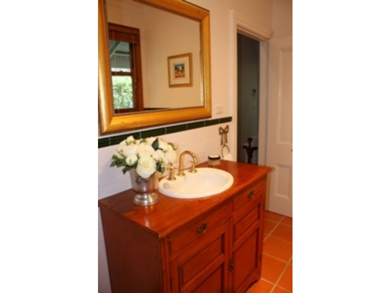 12 MERINDAH AVENUE, Moree NSW 2400