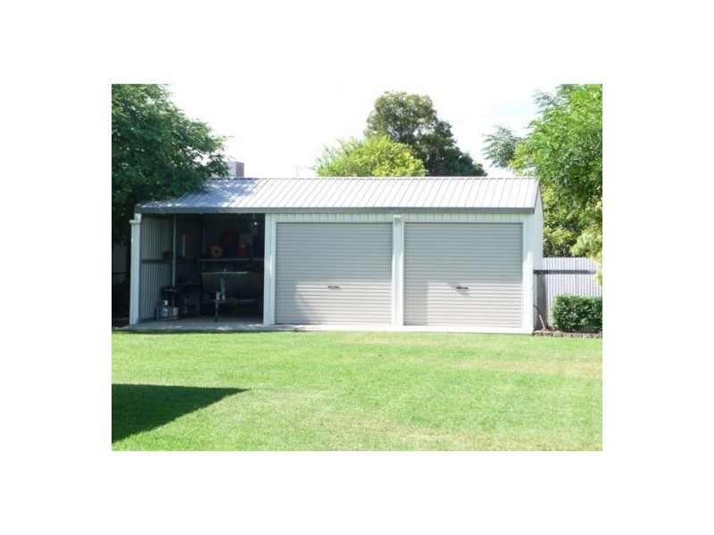 2 SHAFTESBURY AVENUE, Moree NSW 2400