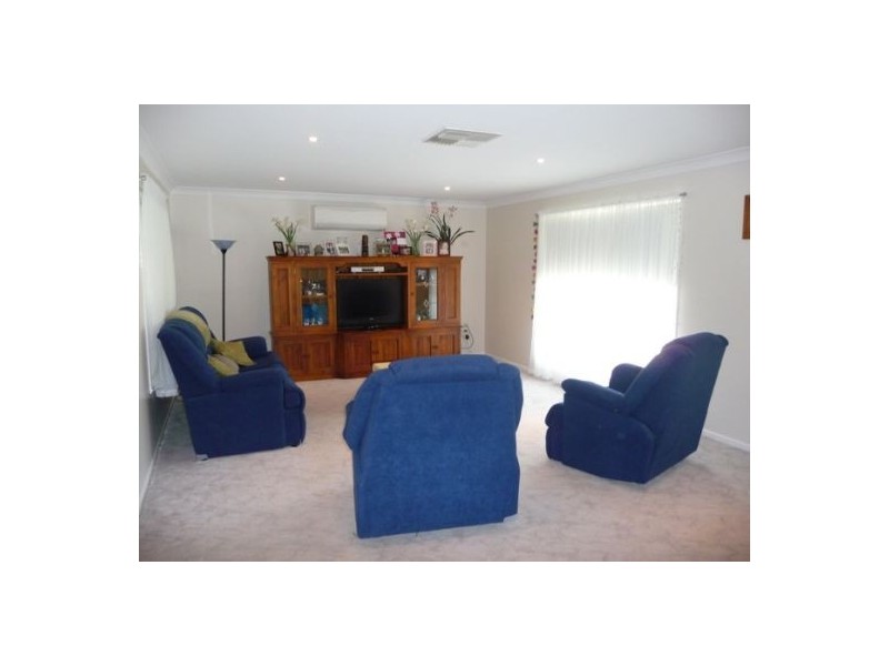 2 SHAFTESBURY AVENUE, Moree NSW 2400