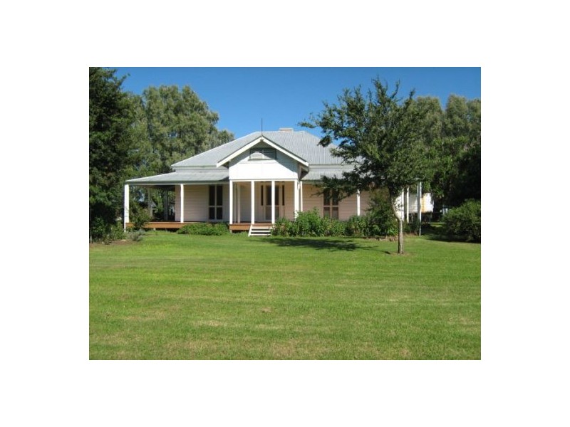 “Woolaringa” Terry Hie Hie Road, Moree NSW 2400