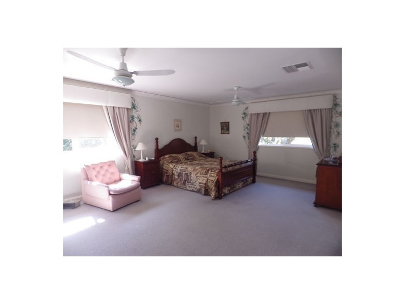 127 GREENBAH ROAD, Moree NSW 2400