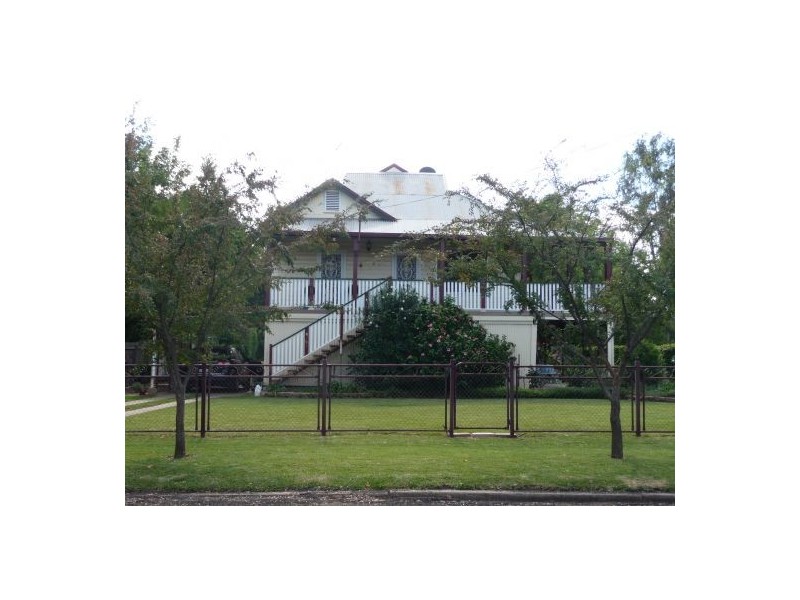 9 GWYDIR STREET, Moree NSW 2400