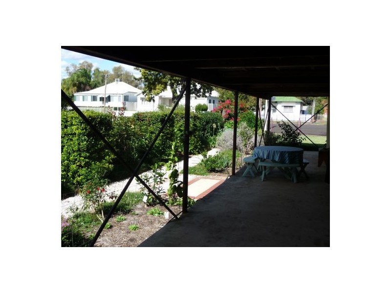 9 GWYDIR STREET, Moree NSW 2400