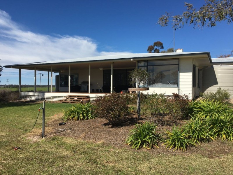 Bella, Delungra NSW 2403