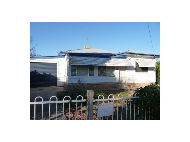 8 ANNE STREET, Moree NSW 2400