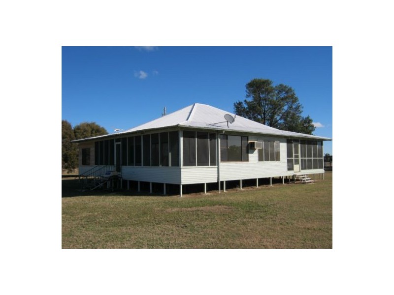 “Carlisle”, River Road, Pallamallawa NSW 2399